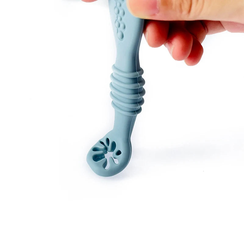 Cute Silicone Baby Feeding Spoons - Engaging and Safe Utensils for Teething Toddlers
