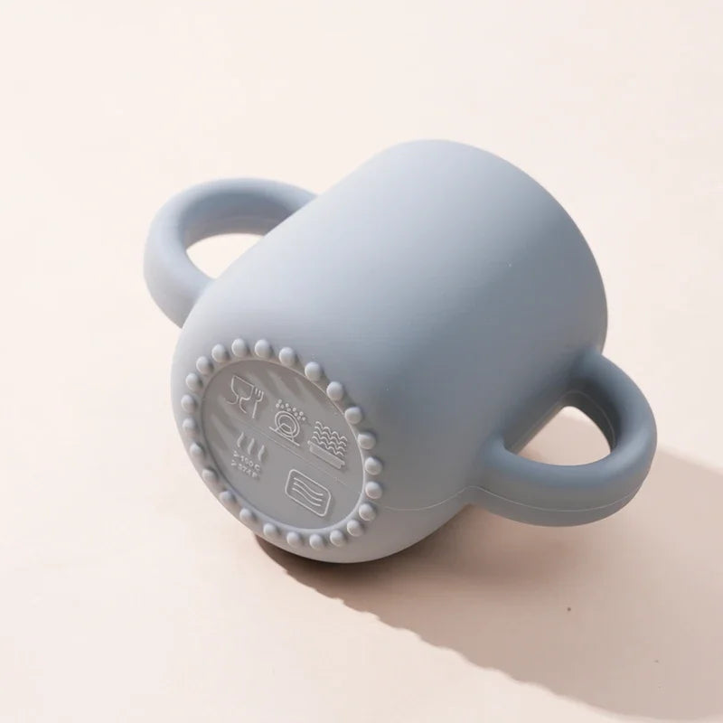 Ergonomic Silicone Drinking Cup for Kids - Portable 180ml Feeding Solution for Infants and Toddlers