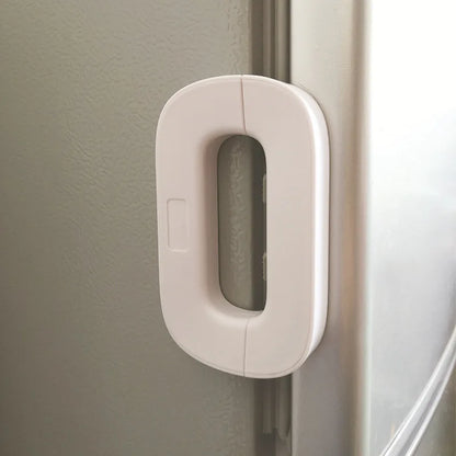 Childproof Refrigerator Lock for Enhanced Safety – Anti-Pinch Hand Protection for Kids – Dedicated Baby Safety Buckles