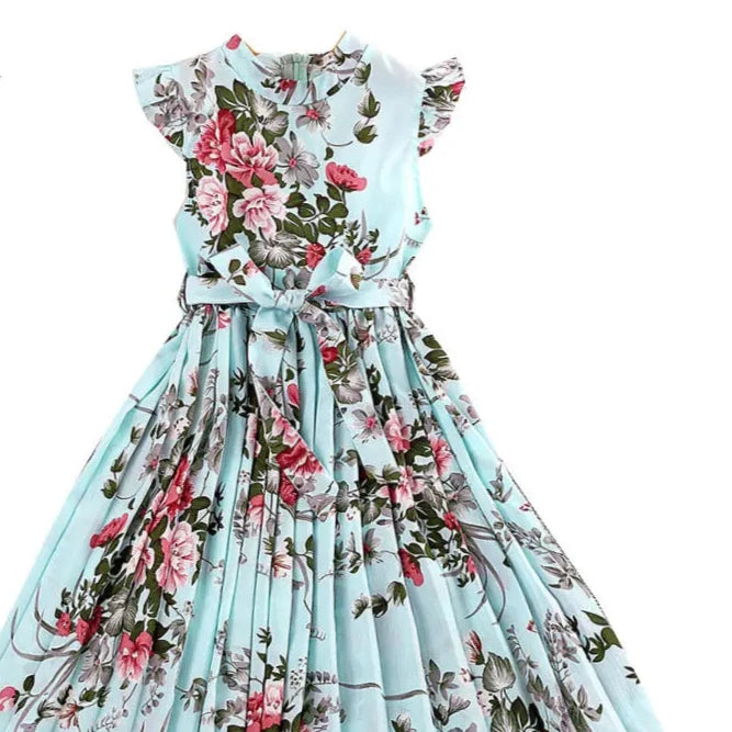 2023 Summer Floral Print A-Line Beach Dress for Girls with Flying Sleeves and Round Neck