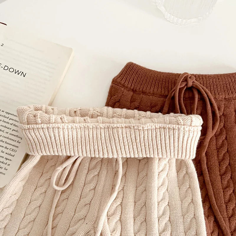 Unisex Cotton Knit Set for Kids - Solid Color Sweater and Pants Outfit for Spring and Autumn