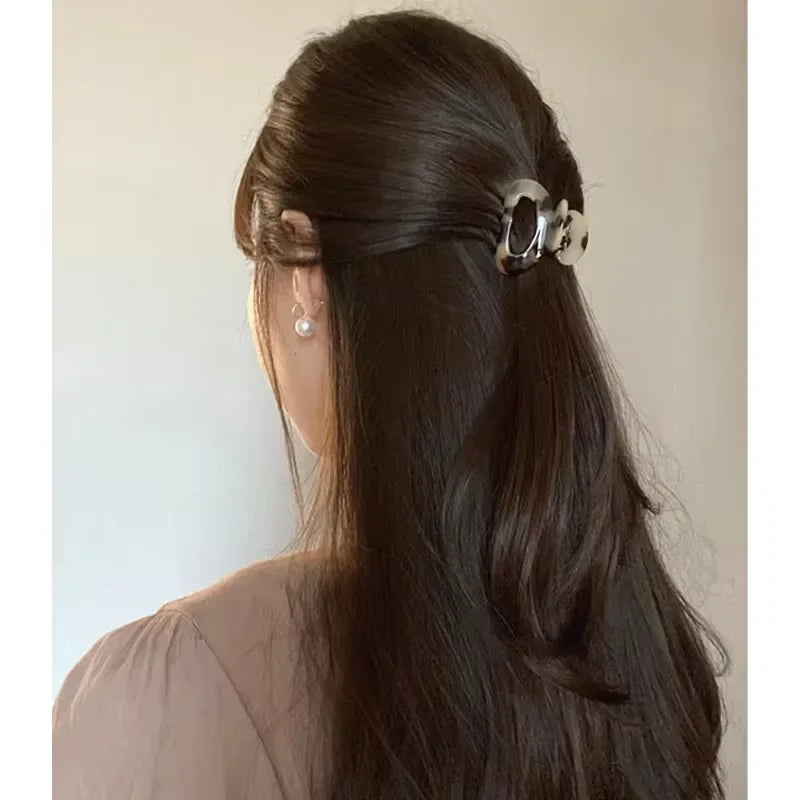 Set of 3 Stylish Mini Acetate Hair Clips for Women & Girls - Chic Barrettes and Claw Hairpins for Fashionable Hairstyles