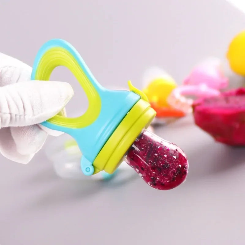 Silicone Teething Nibbler & Fresh Food Feeder with Protective Cover for Babies
